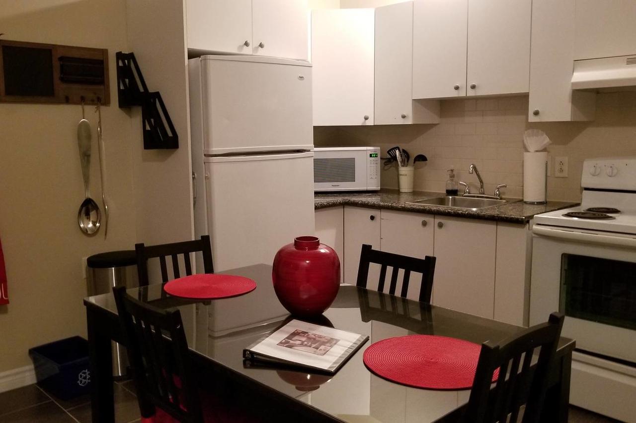 Sweet 2-Bedroom Penthouse Apartment By Amazing Property Rentals Gatineau Exterior foto